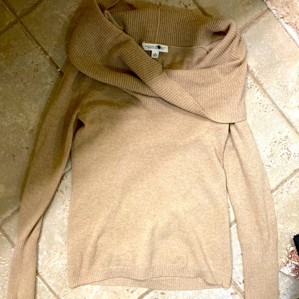 Turtleneck off shoulder sweater